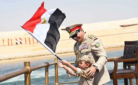 Президент Египта&nbsp;Абдул Ас-Сиси на церемонии открытия нового русла Суэцкого канала
