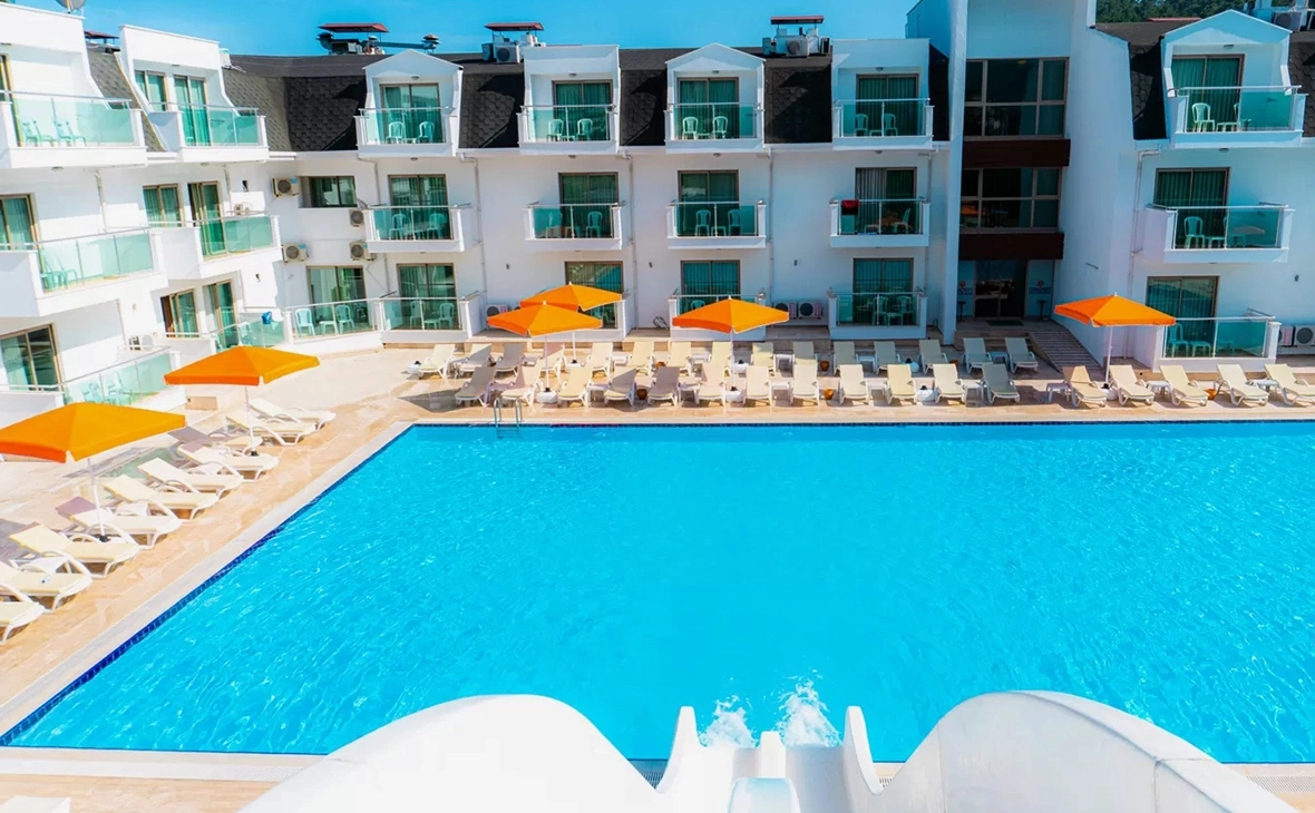 omorfigardenresort.com