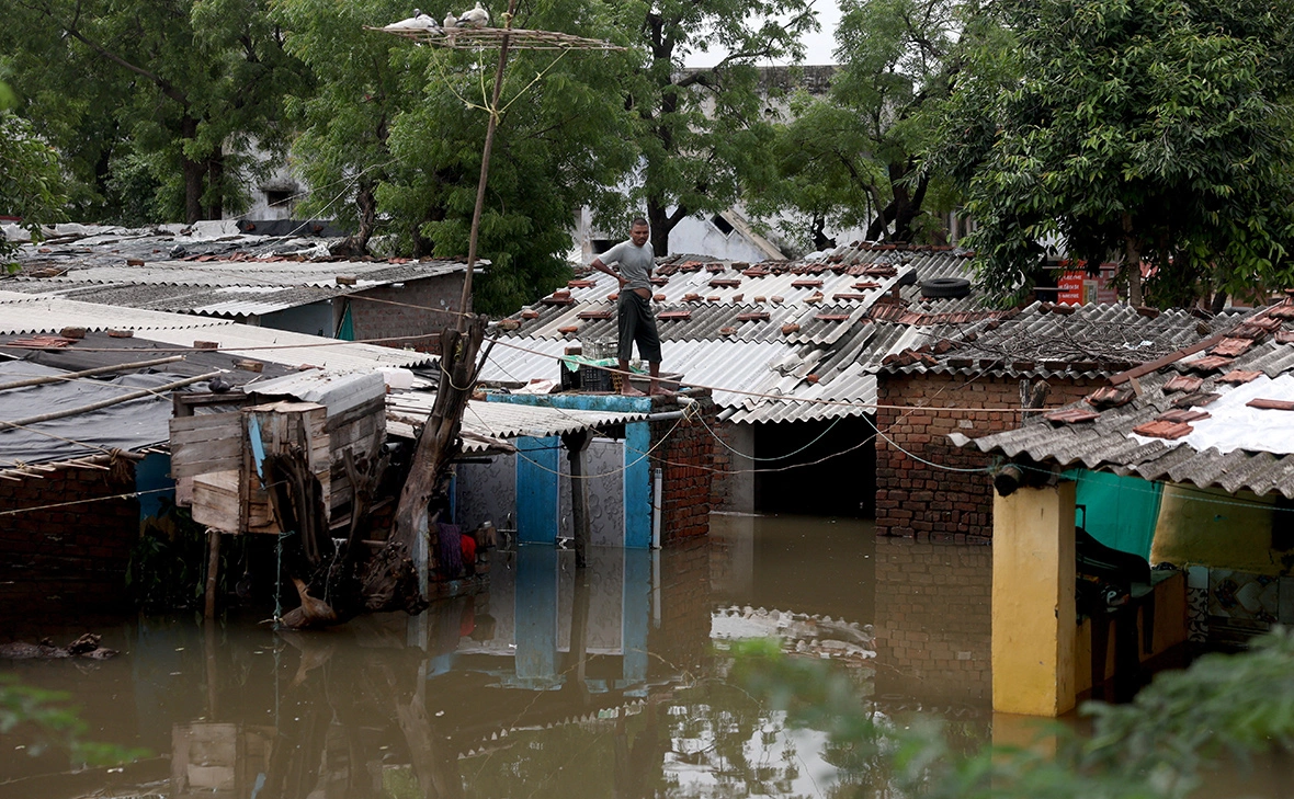 Amit Dave / Reuters