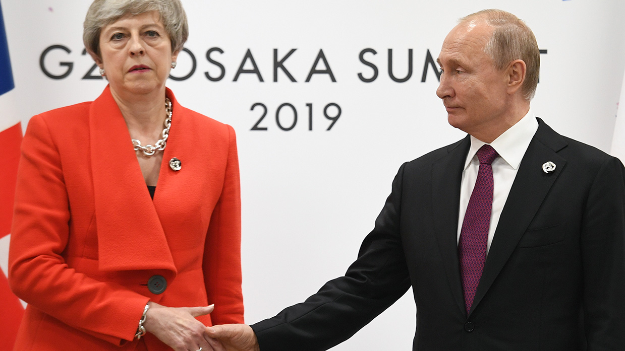 На саммите G20 началась встреча Владимира Путина и Терезы Мэй