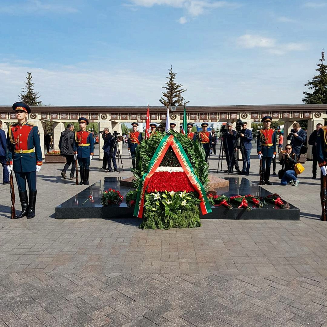 В Казани в парке Победы почтили память воинов