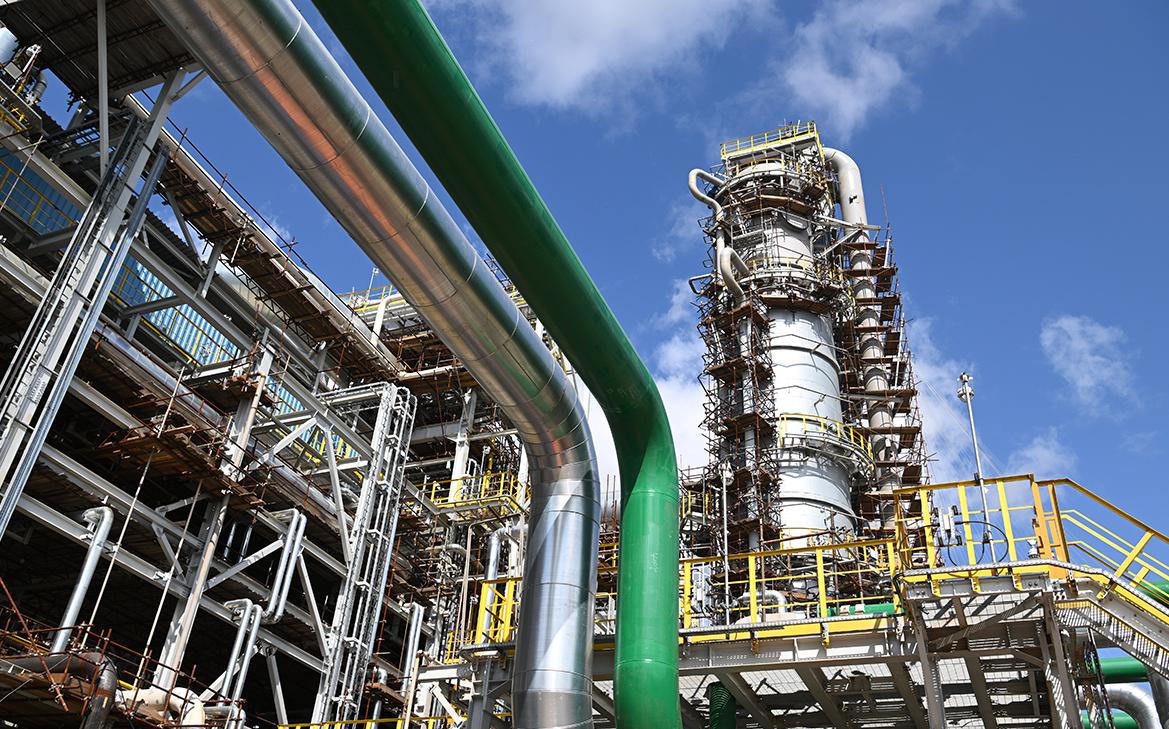 В Нижнекамске произошел пожар на нефтехимическом заводе