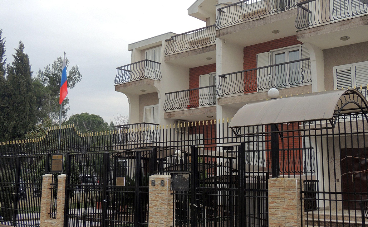 Посольство черногории в россии купить дом перевод
