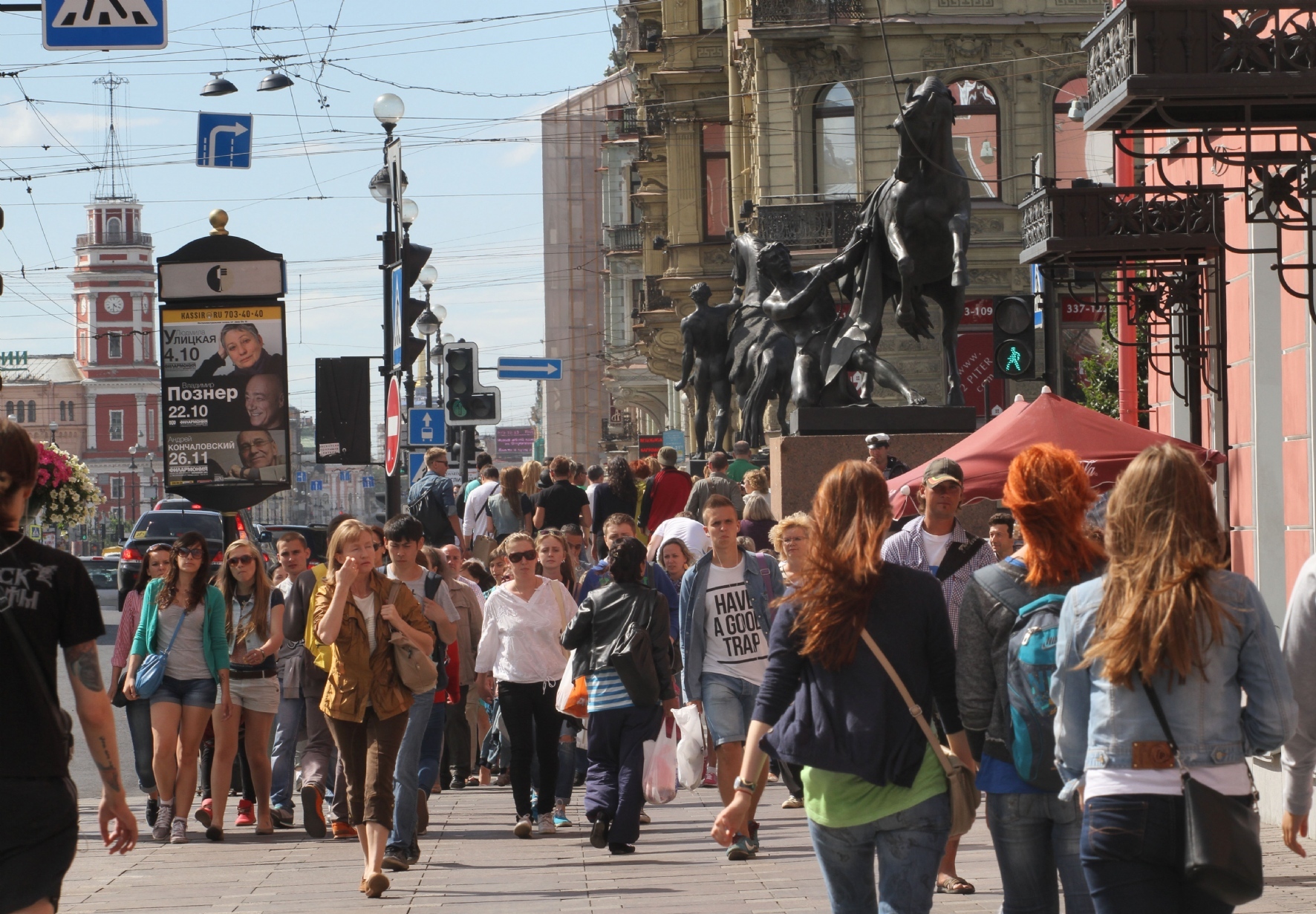 Какие бары, кафе и магазины открылись весной в центре Петербурга — РБК