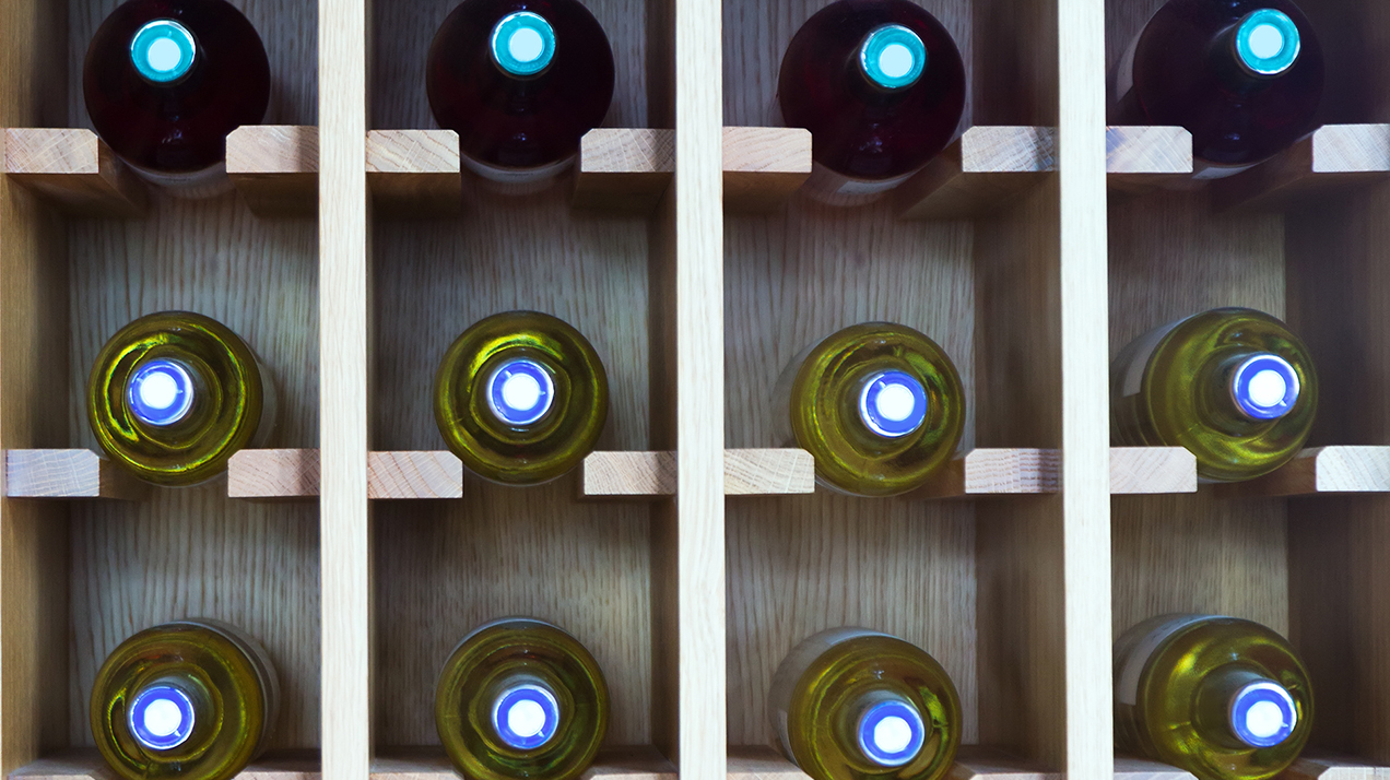 Водитель тук-тука украл вино на £24 тыс. из ресторана в Лондоне