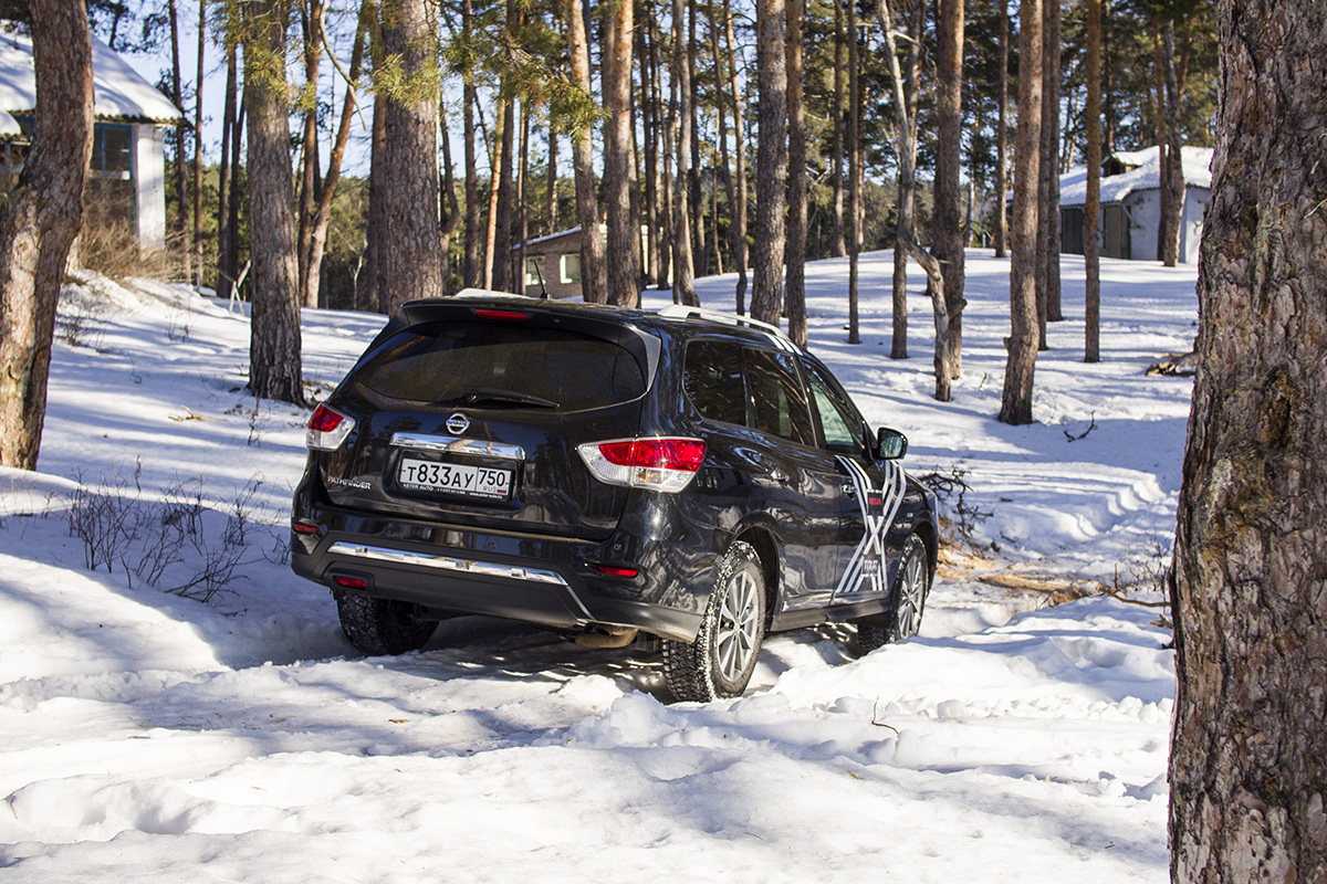 Палки в колеса. Тест-драйв Nissan Pathfinder :: Autonews