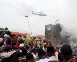 В Лагосе нашли черный ящик рухнувшего на город самолета MD-83 