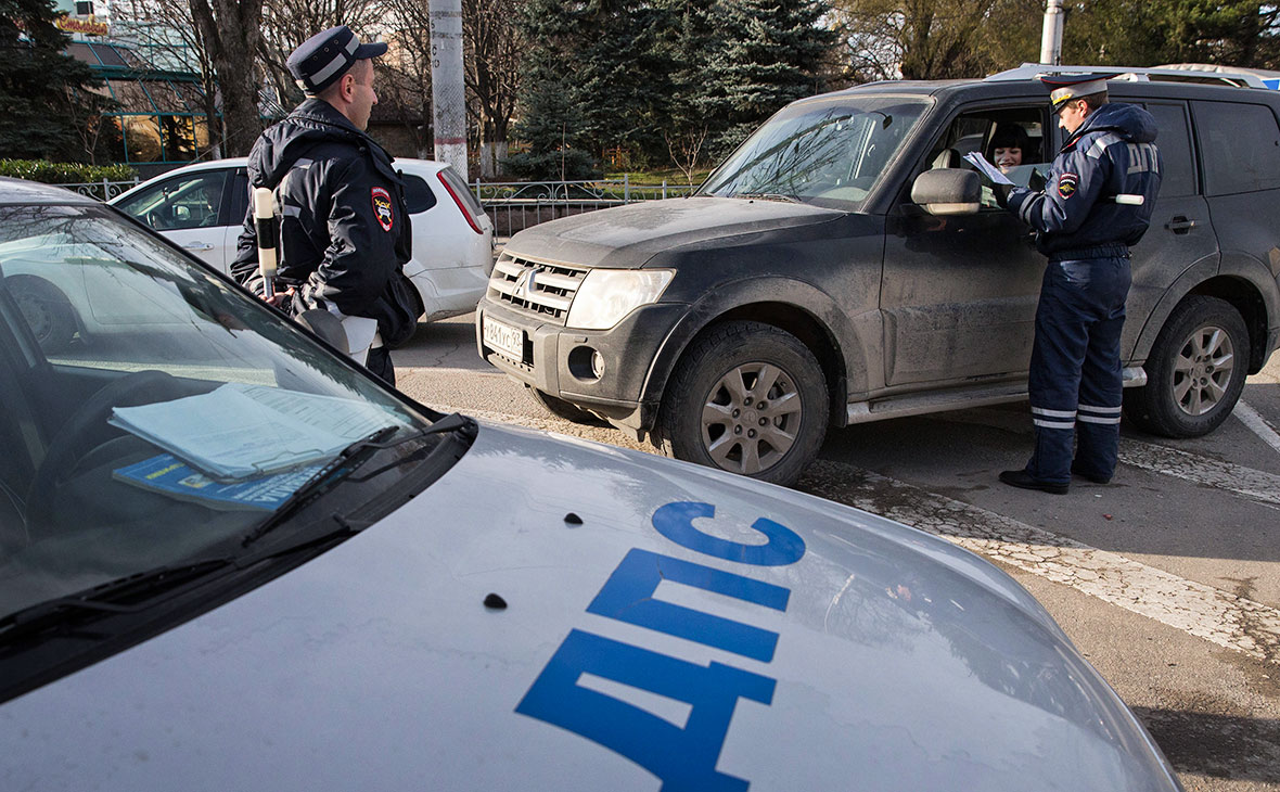 МВД объяснило запрет инспекторам ГИБДД останавливать судей-нарушителей — РБК