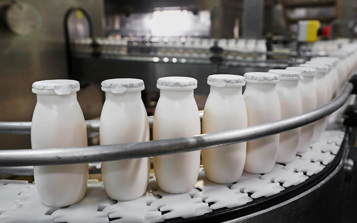 Danone пообещала продолжить производство молочных продуктов в России