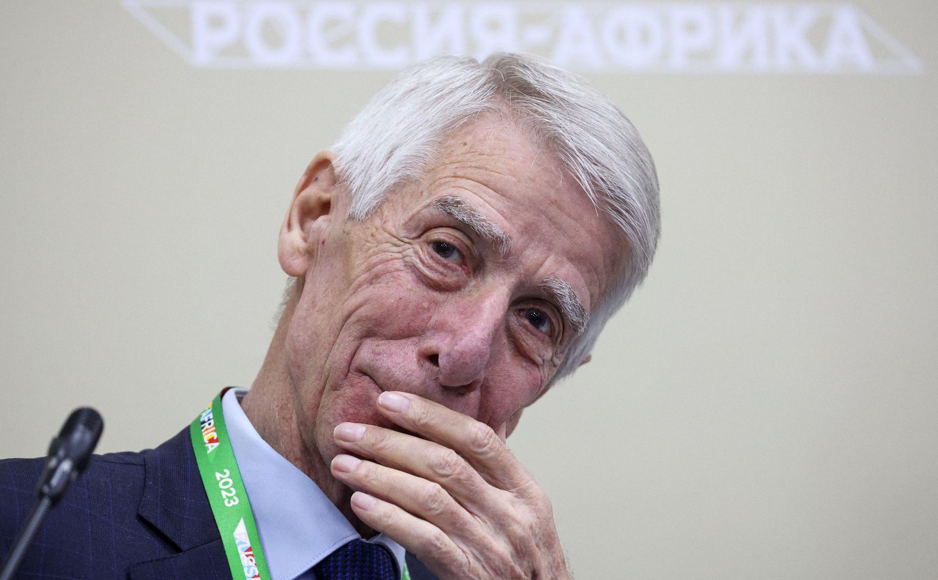 Валерий Непомнящий