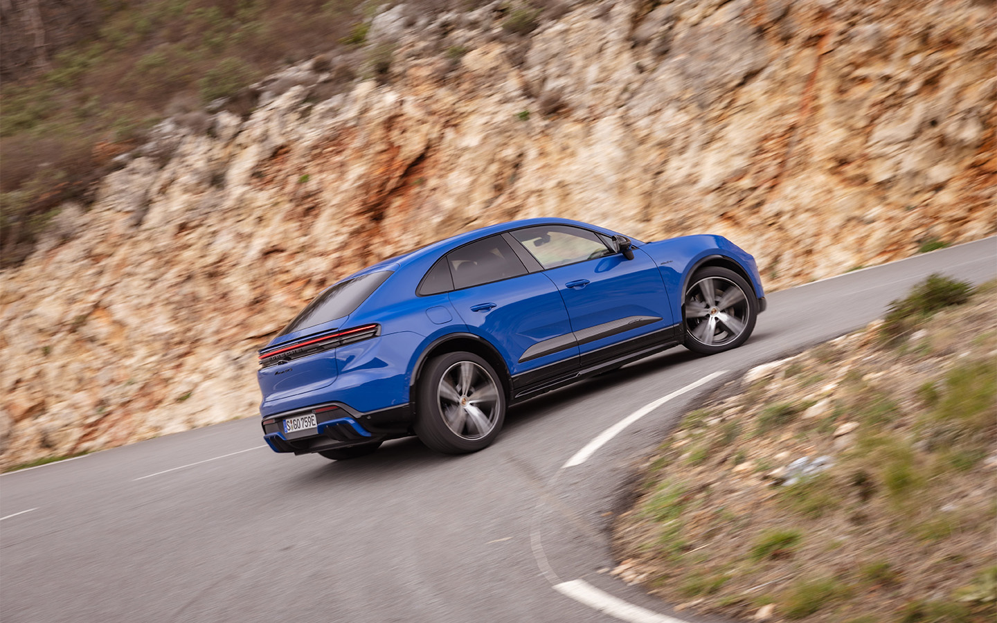Porsche Macan GTS Electric