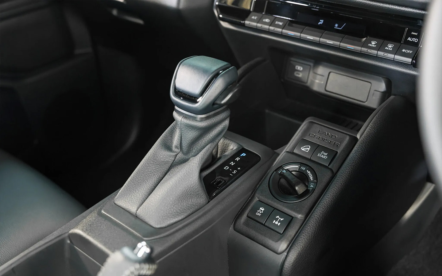 Toyota Land Cruiser FJ