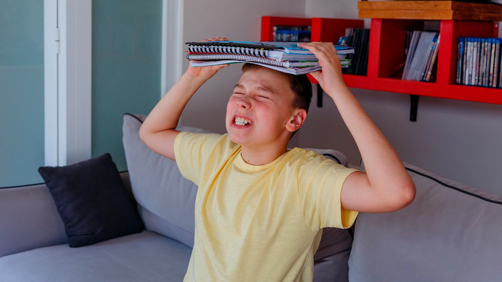 Нейрохирург объяснил, почему у подростков случаются вспышки агрессии