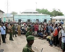 В результате обстрела рынка в Сомали погиб 21 человек