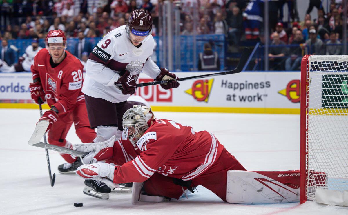 Сборная Латвии стартовала на ЧМ по хоккею с победы над Польшей