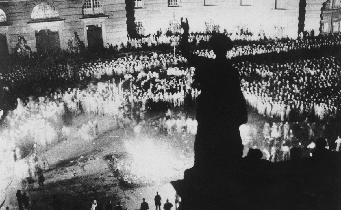 Keystone / Hulton Archive / Getty Images