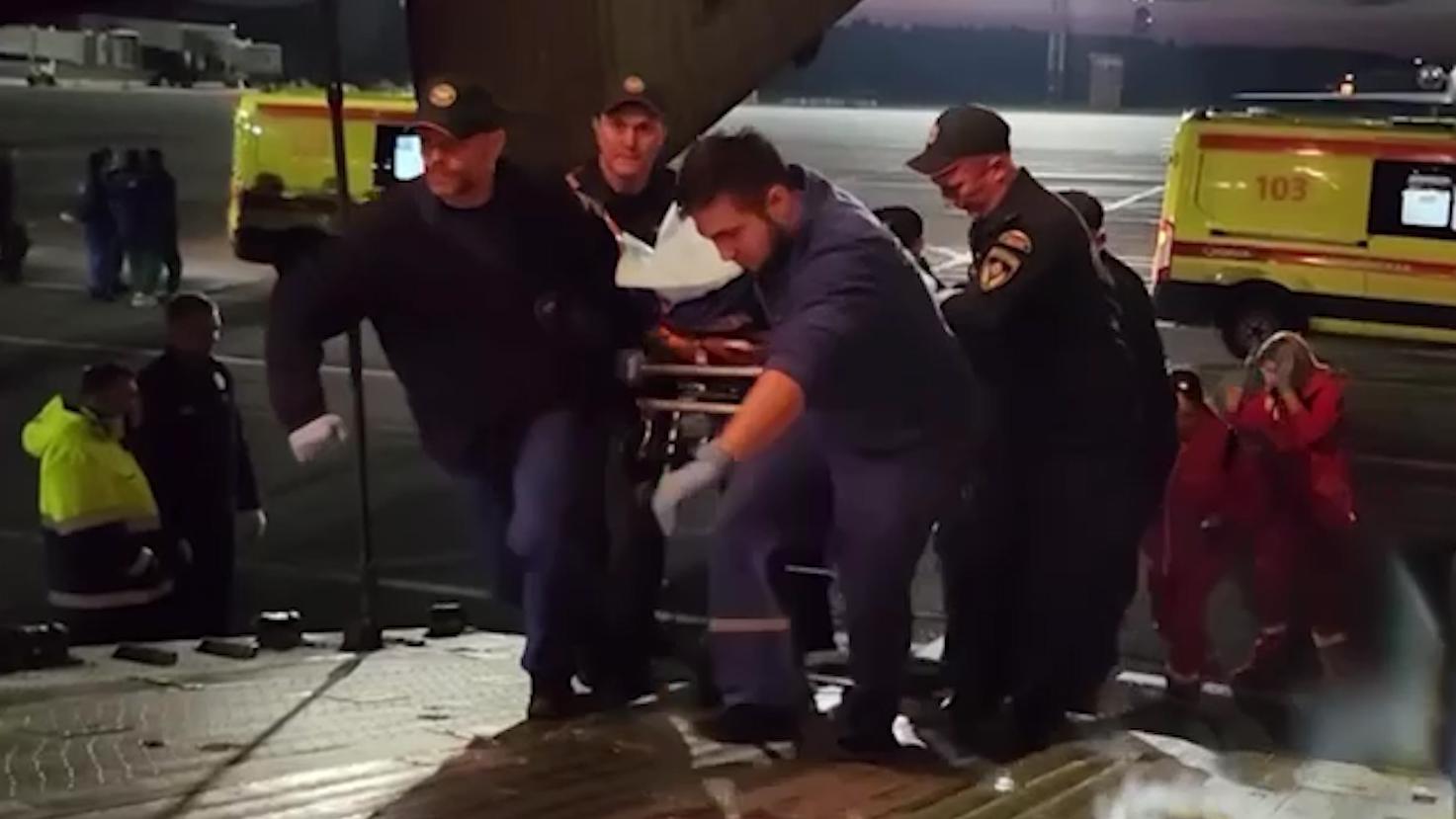 В Москву из Ижевска доставили пострадавших при атаке ВСУ