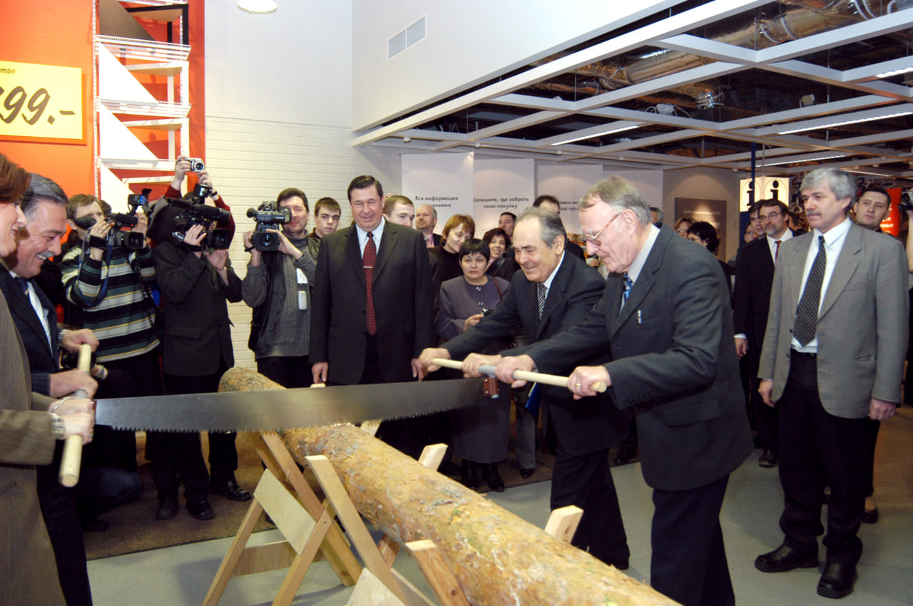 Открытие магазина IKEA в Казани, 2004 год.