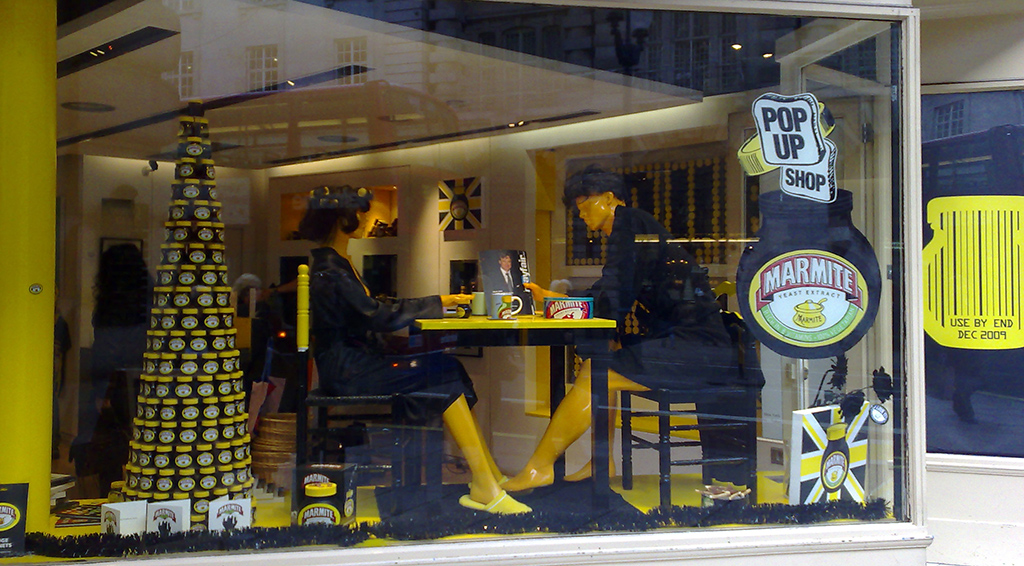 Временный магазин производителя спреда Marmite в&nbsp;Лондоне
