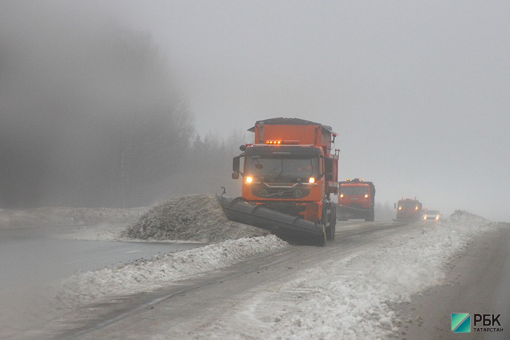 Власти Казани заявили о дефиците рабочей силы для уборки снега