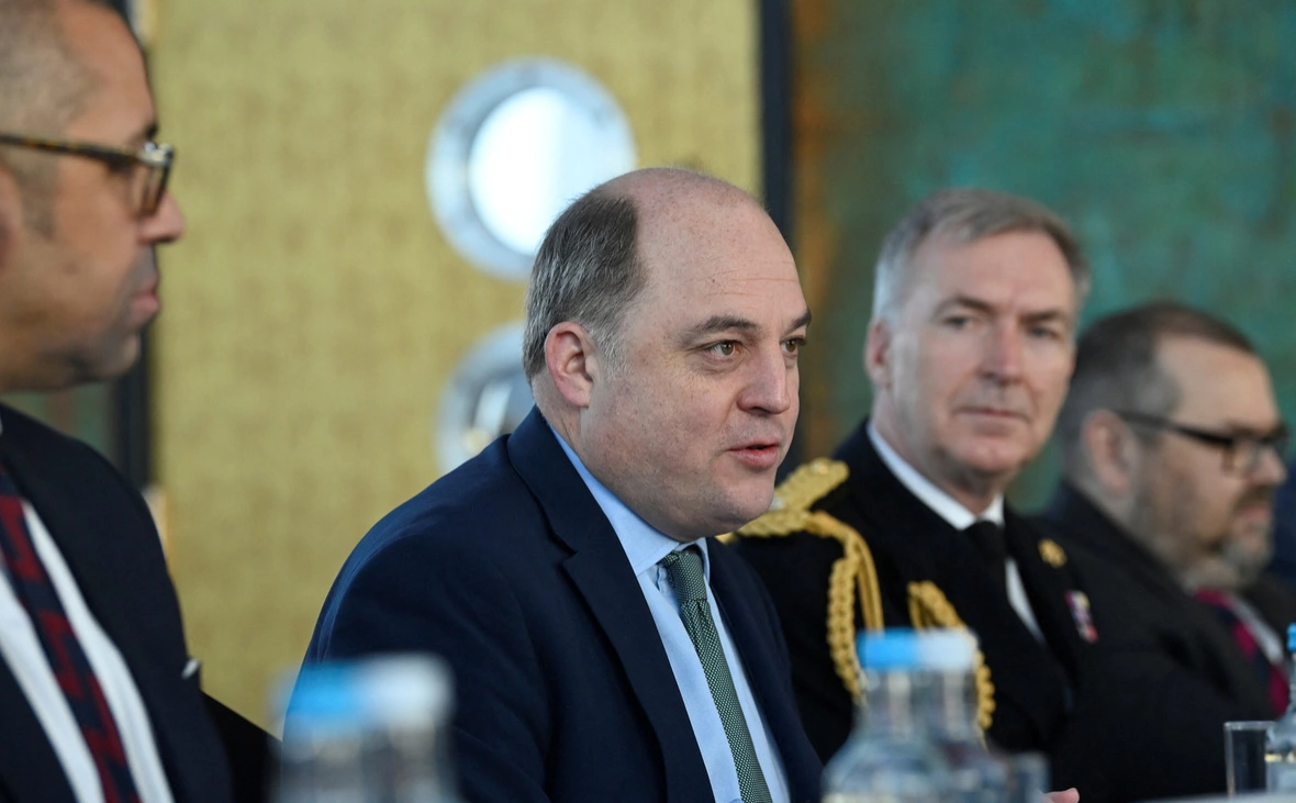 Toby Melville / Reuters