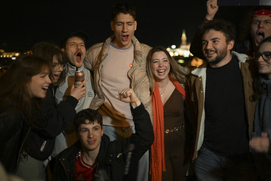 Elisabeth Mandl / Reuters