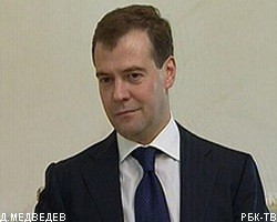 Президент России Д.Медведев удвоил доходы военных в выборном году