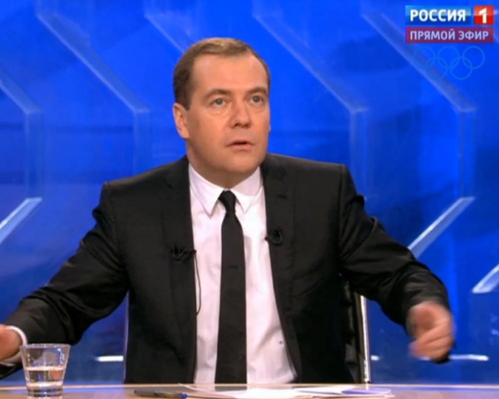 Д.Медведев не нашел в России политзаключенных