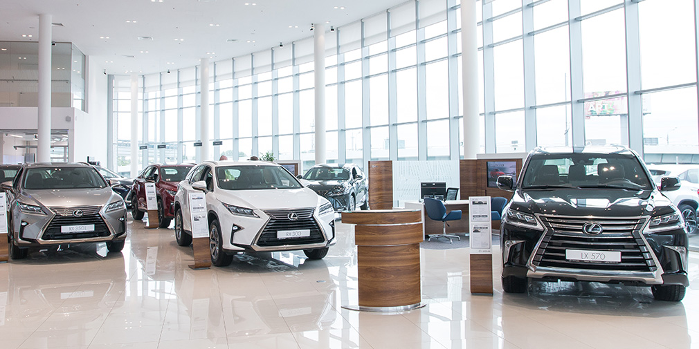 Новые дилерские центры Тойота и Лексус открылись в Москве