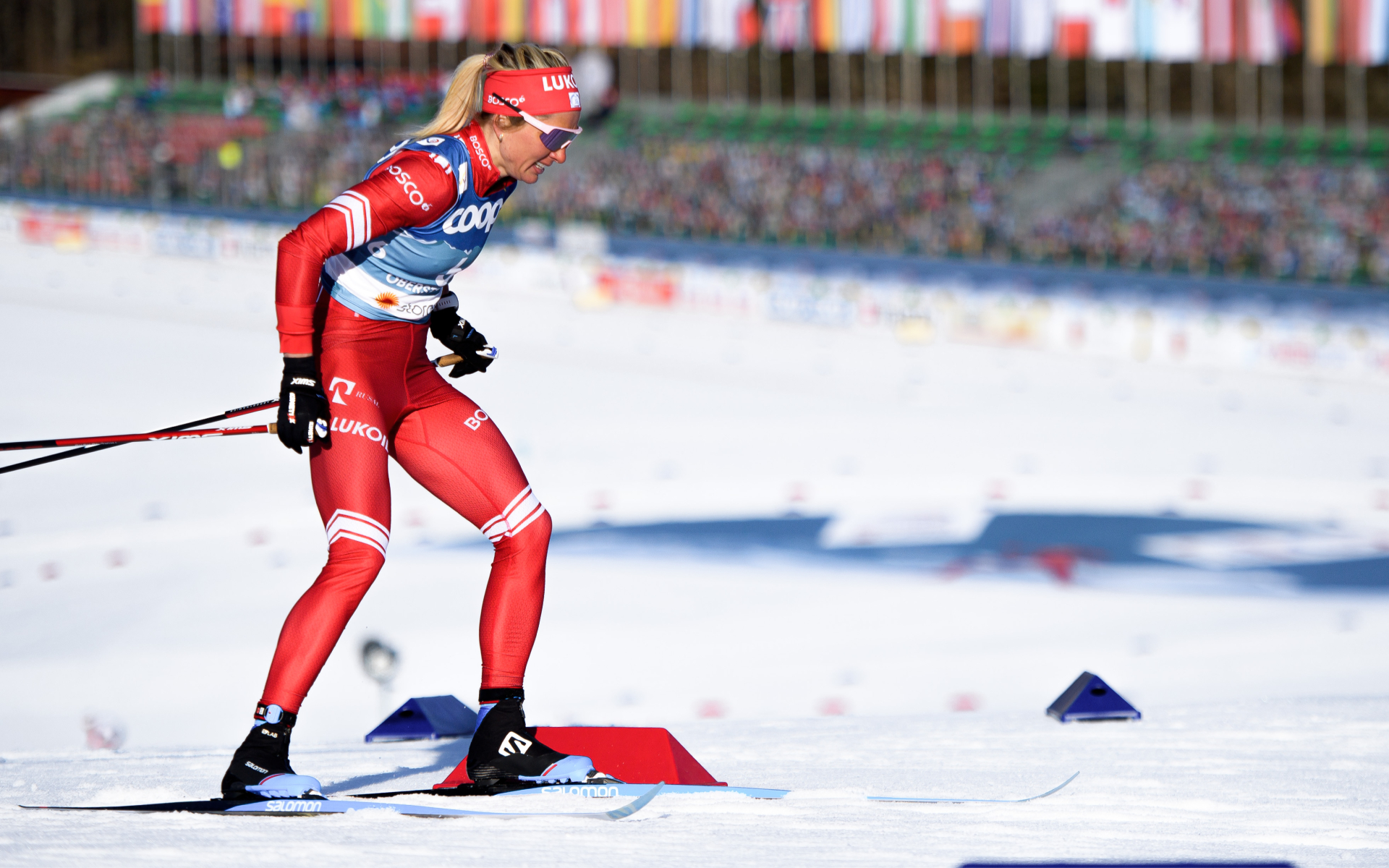 Лыжные гонки фосагро кубок россии женщины. Йохауг и Непряева.