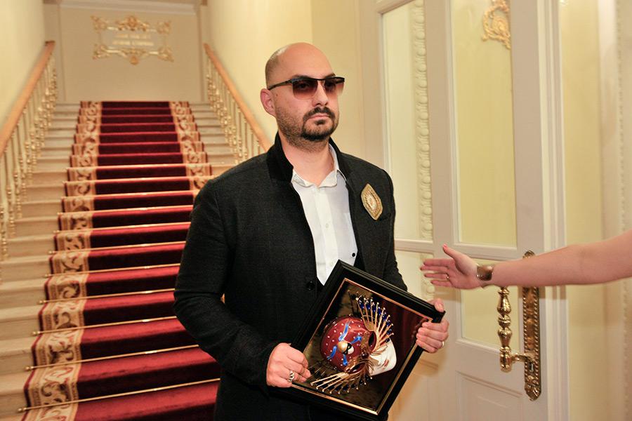 Кирилл Серебренников с премией &laquo;Золотая маска&raquo;, 2012 год