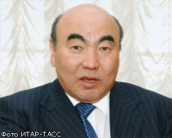 А.Акаев: США будут торговаться с новым режимом Киргизии