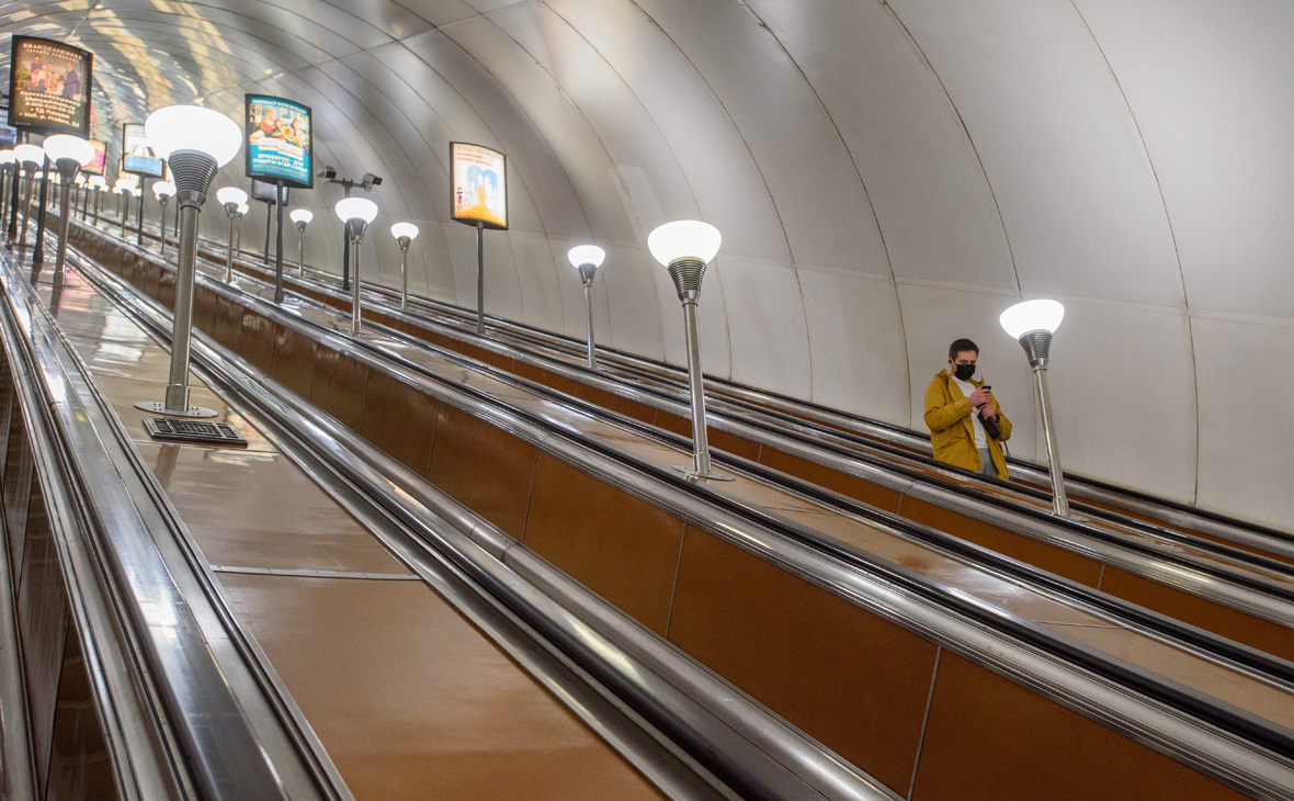 Станция метро невский проспект фото
