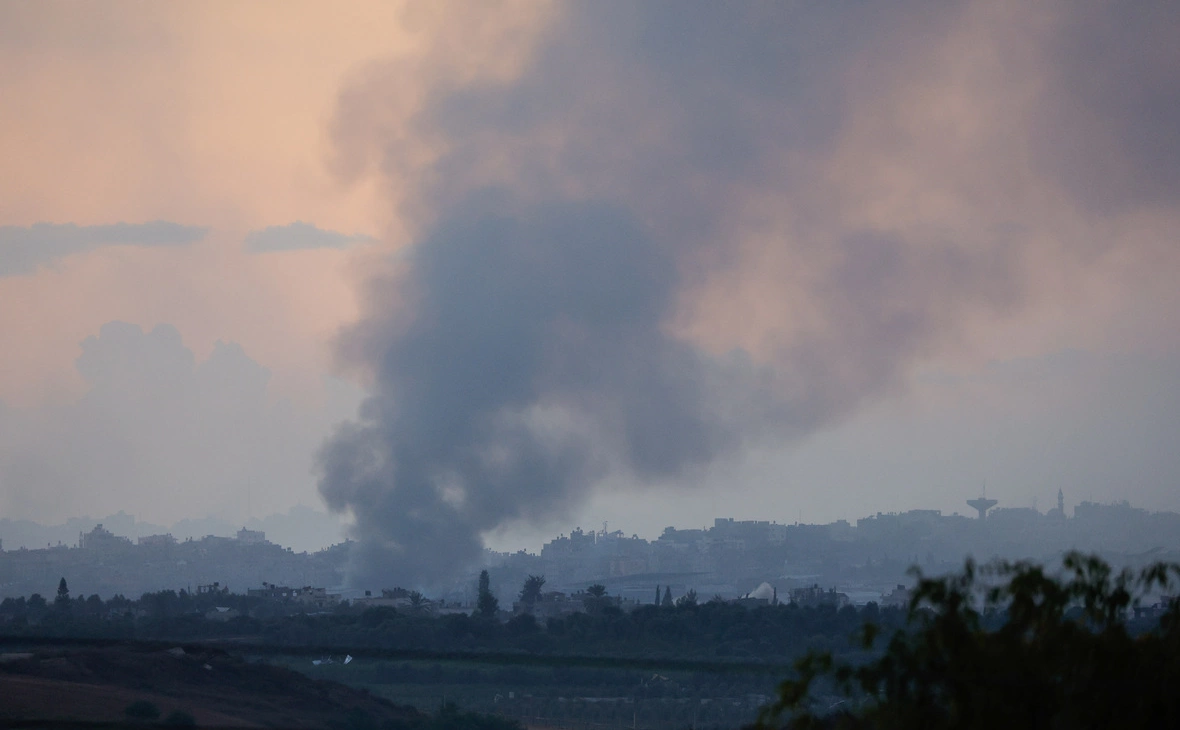 Alexander Ermochenko / Reuters