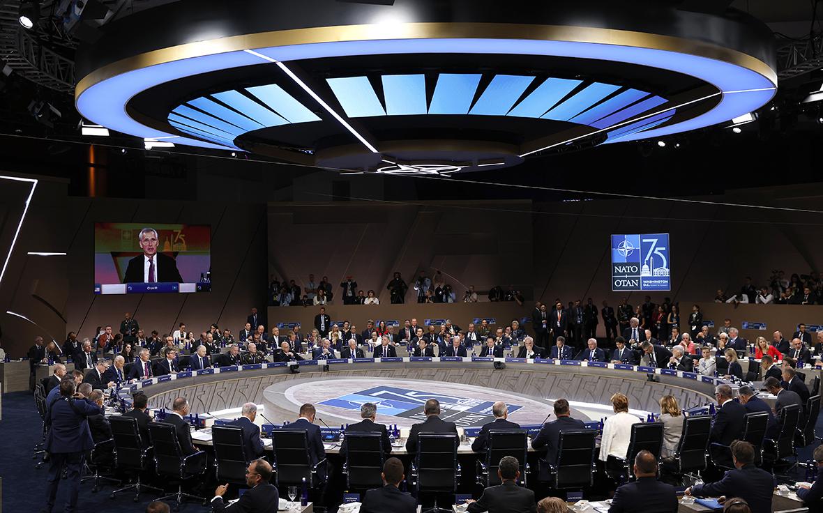 Politico узнал об отсутствии планов у НАТО на случай выхода США