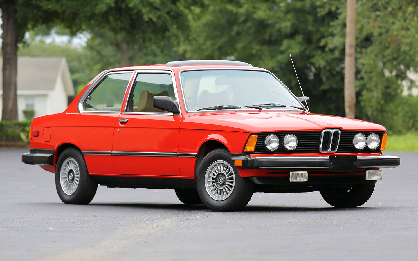 BMW 320i Coupe (E21)