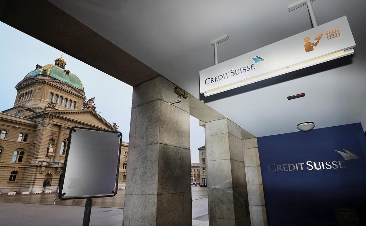 FT узнала об увеличении цены, предложенной UBS за покупку Credit Suisse