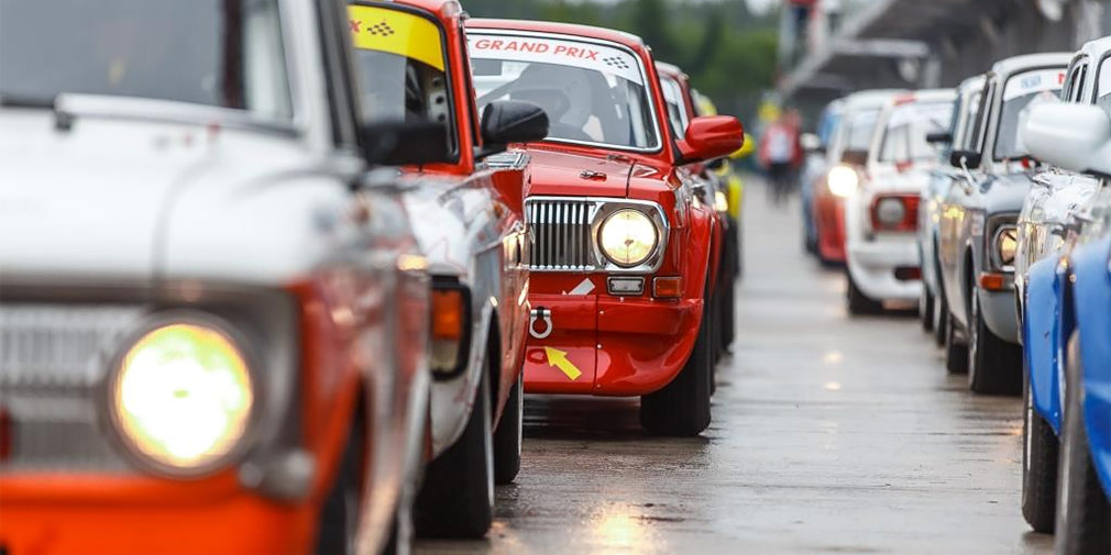 Гонки на советских автомобилях: как проходит Moscow Classic Grand Prix