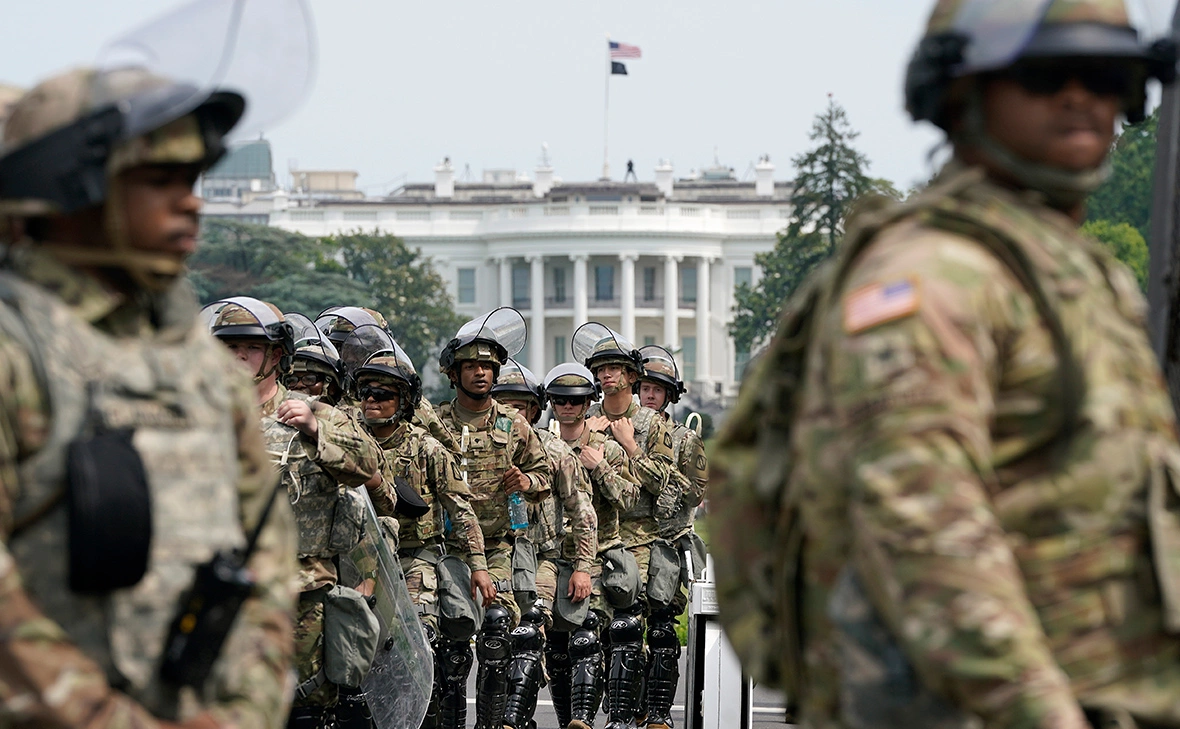 Drew Angerer / Getty Images