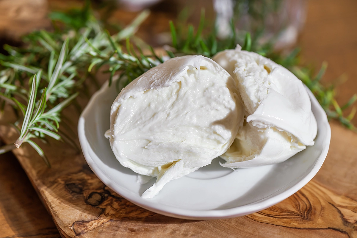 Путеводитель по сырам: 20 видов, которые идеально подойдут к вину