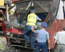 На Рублевке автобус упал в кювет: 14 пострадавших