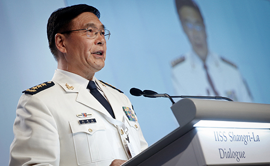 Начальник&nbsp;генштаба армии Китая адмирал Сунь Цзяньго на конференции по безопасности в Сингапуре


