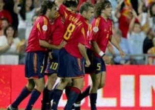 Испанцы определились с составом на матч против россиян