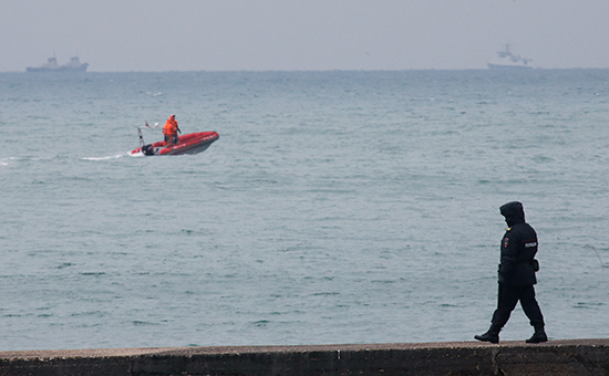 Поисково-спасательные работы у побережья Черного моря, где&nbsp;потерпел крушение самолет Минобороны РФ Ту-154

