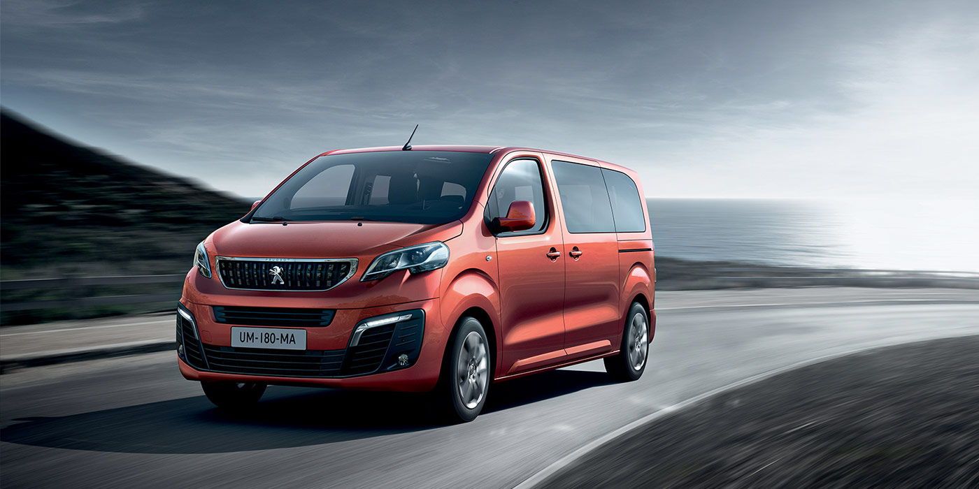 До России добрался восьмиместный минивэн Peugeot Traveller :: Autonews