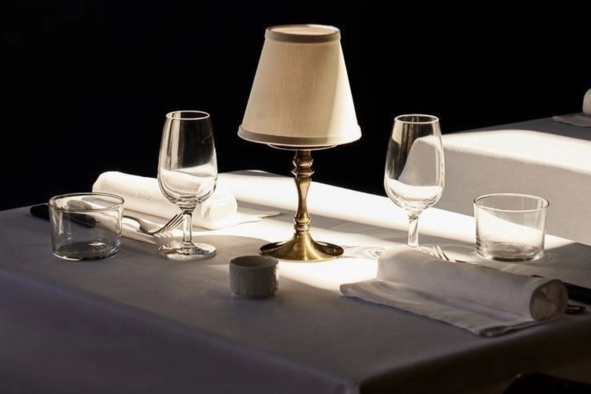 В середине июля в Нью-Йорке открылся ресторан Casa Salvo («Дом Сальво») итальянского шефа Сальво Ло Кастро, который работал в Ватикане при папах Иоанне Павле II и Бенедикте XVI