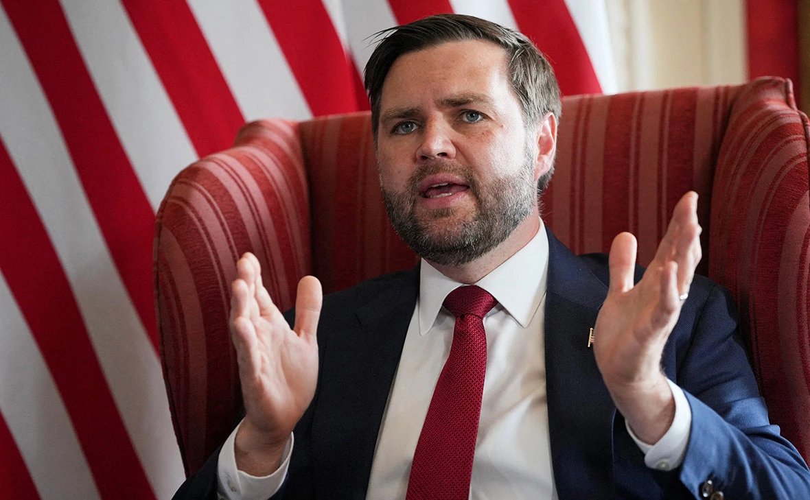 Kin Cheung / Reuters