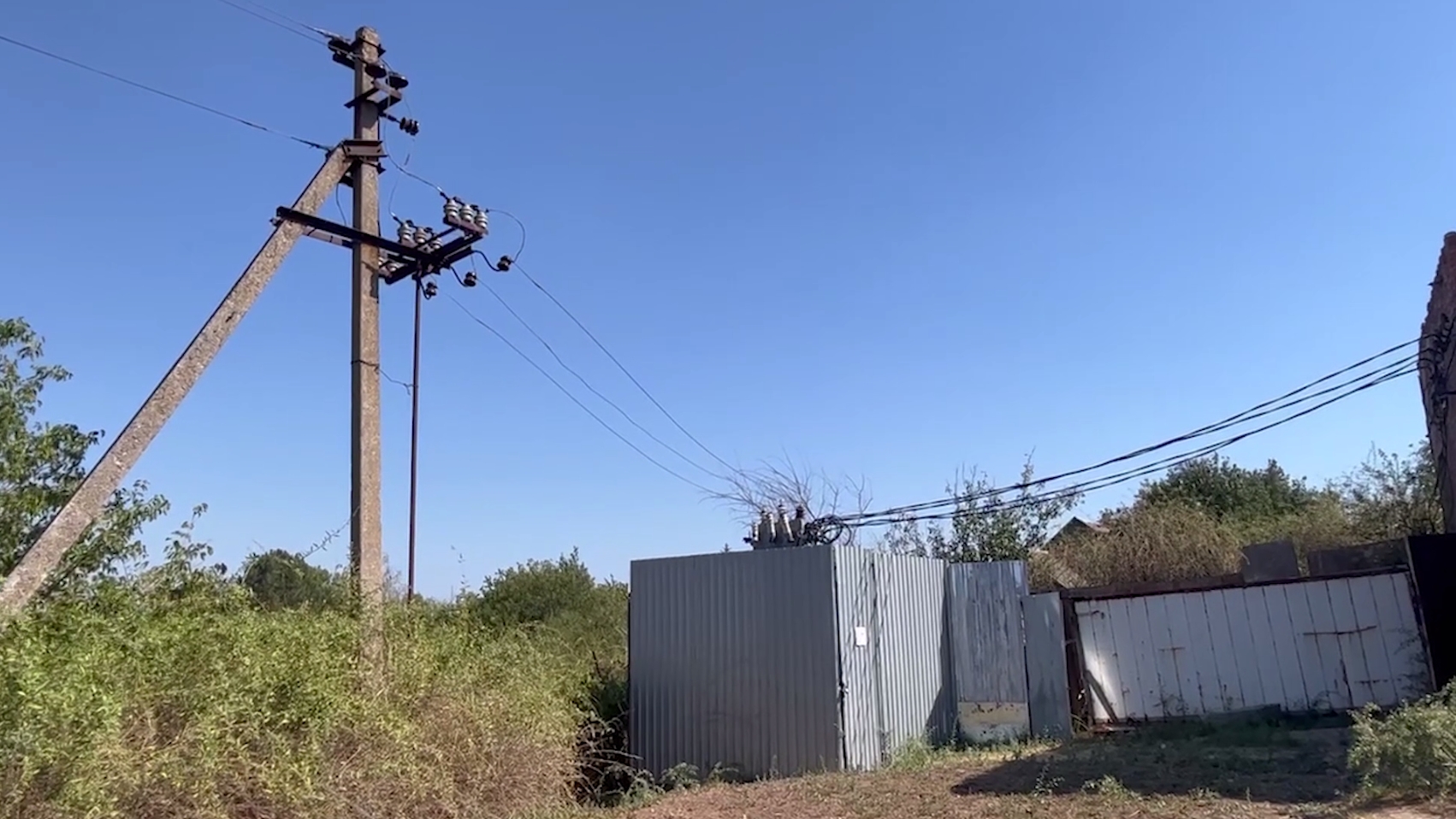 Подключение электропитания майнинг-фермы в с. Нововасильевка. Источник: ГУ МВД России по Запорожской области