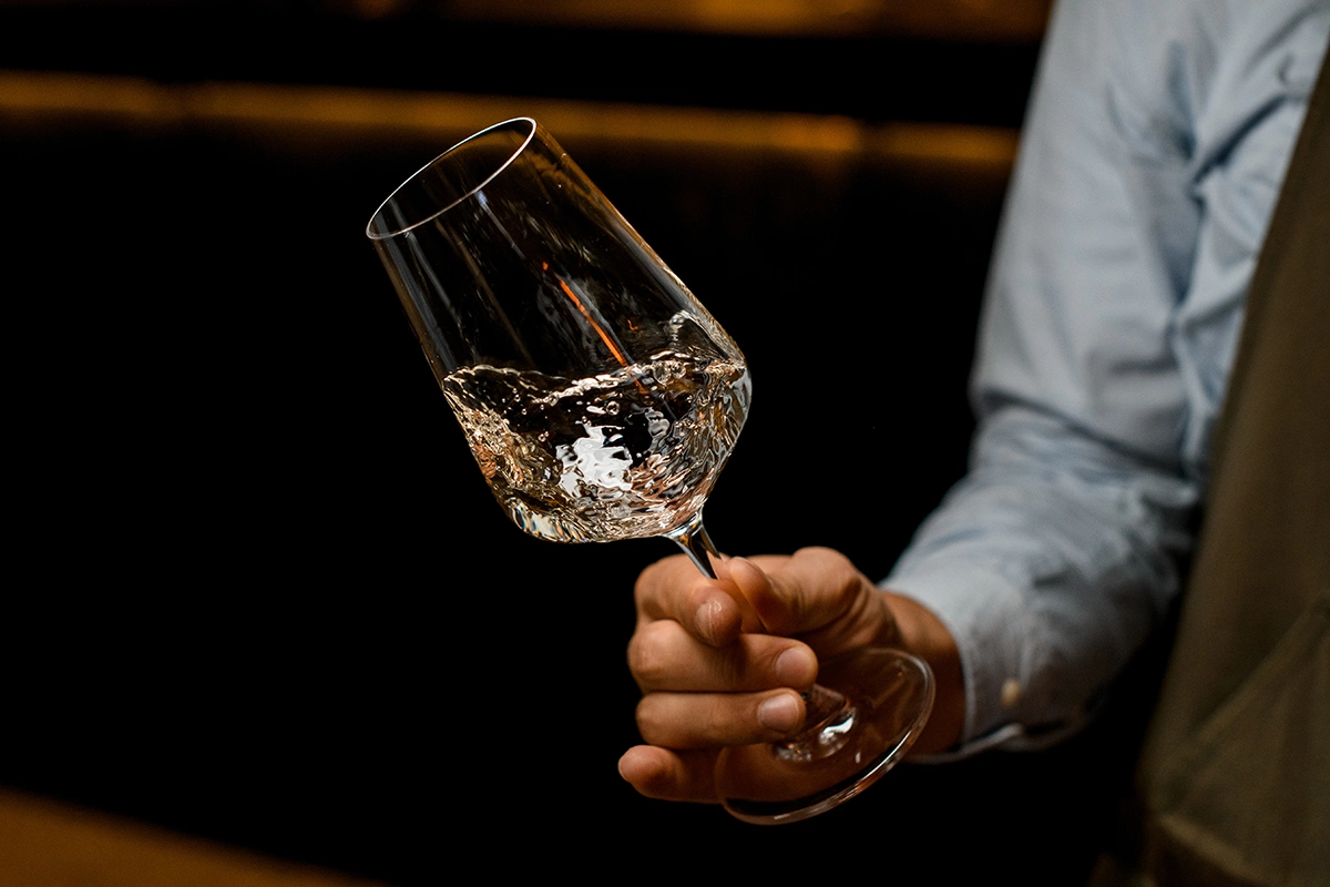 Сомелье из России получила звание винного академика