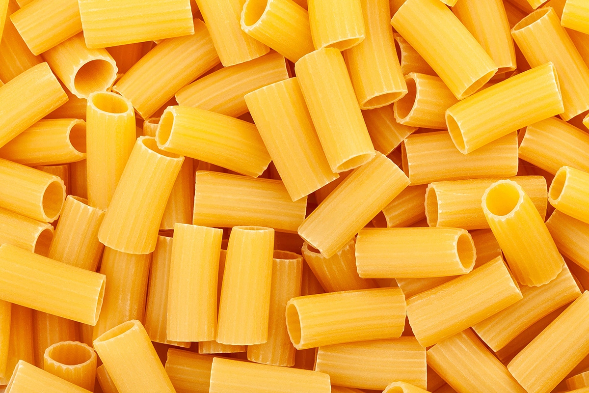 Это большие и довольно плотные макароны, которые подходят для запекания